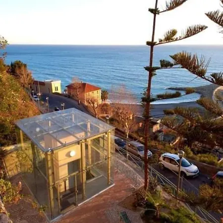 B&B Torre Porta Marina Bed & Breakfast *