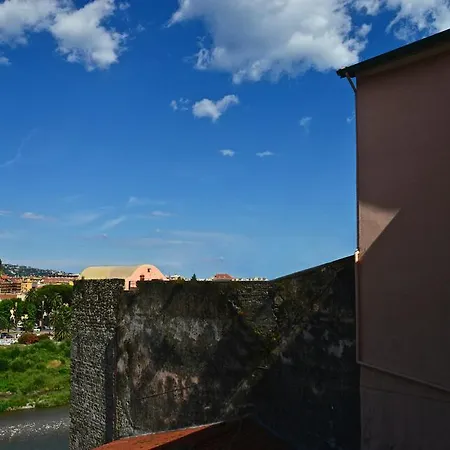 Torre Porta Marina 4* 벤티밀리아