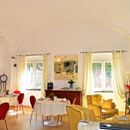 Torre Porta Marina B&B 벤티밀리아