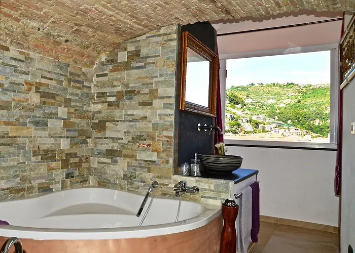 Torre Porta Marina 4*